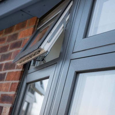 Deceuninck uPVC flush sash bow window