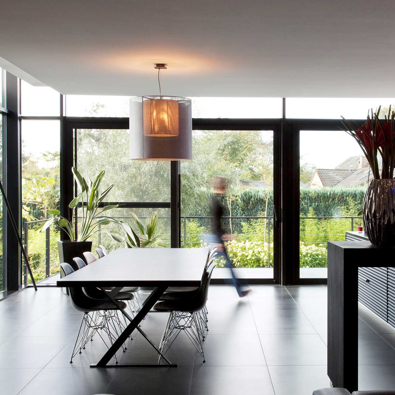 Highly secure aluminium doors