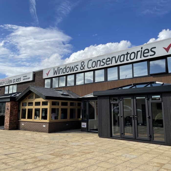 Dekko joins in 40th anniversary celebrations for Droylsden Glass