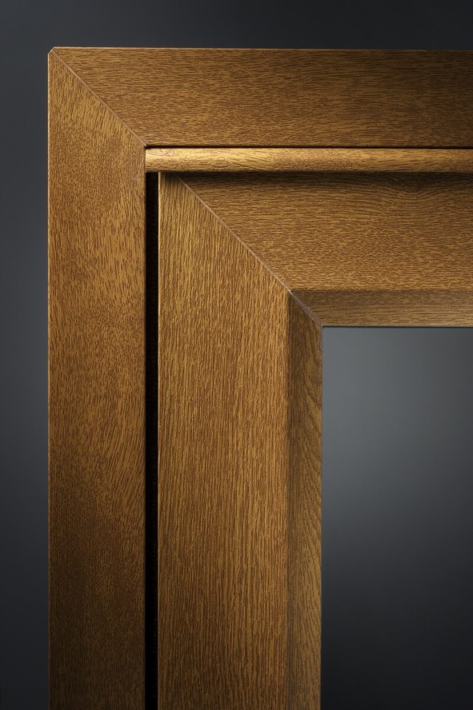 Deceuninck full reversible window