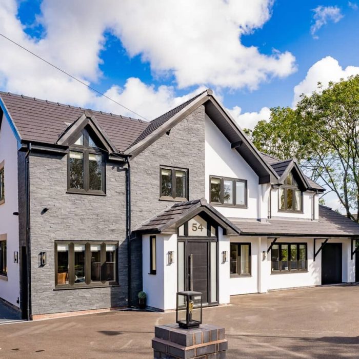 Dekko’s Infinity flush delivers seamless match with aluminium doors